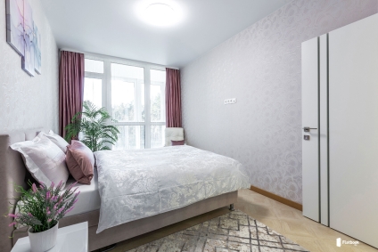 Новый элитный дом в центре города! Парковка!