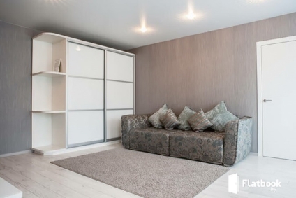 ул. Золотая Горка, 9, 2 этаж