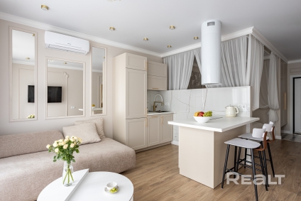 «Евродвушка рядом с библиотекой и парком Челюскинцев»