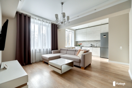 Центр! Немига! Рядом метро, ж.д.вокзал, кондиционер !! В летний период цена договорная