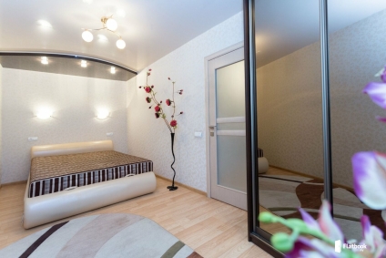 Квартира - студия с отдельной спальней