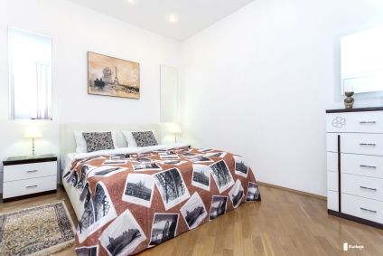 Великолепная двухкомнатная квартира  на Карла Маркса 8