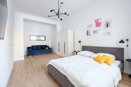 Двухкомнатная квартира на площади Победы