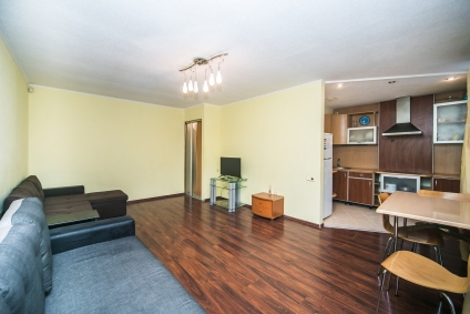 Двушка на Комаровке