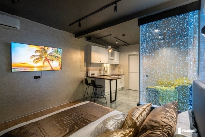 2 спальни, водопад, джакузи, 2 SMART ТV, качели.