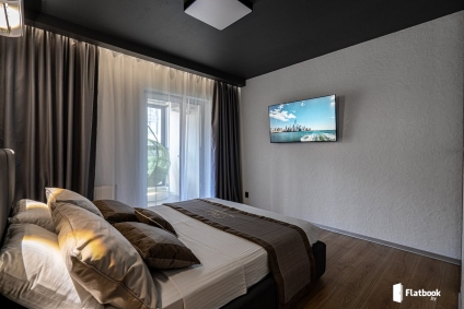 2 спальни, водопад, джакузи, 2 SMART ТV, качели.