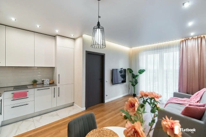 Уютная, атмосферная квартира, с красивым видом из окна.