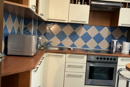 Окна выходят на Стеллу