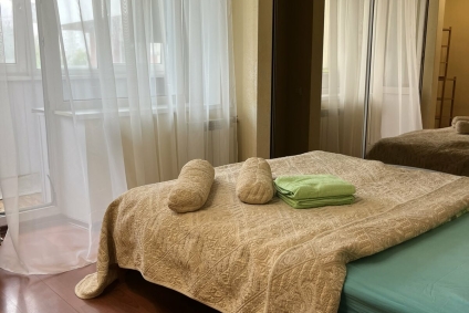 Окна выходят на Стеллу