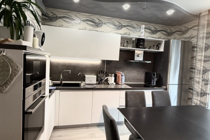 Двухкомнатная квартира в ЦЕНТРЕ Минска. 2 лоджии.