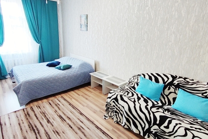 В самом центре Минска, на часы, сутки., цена зависит от количества человек.