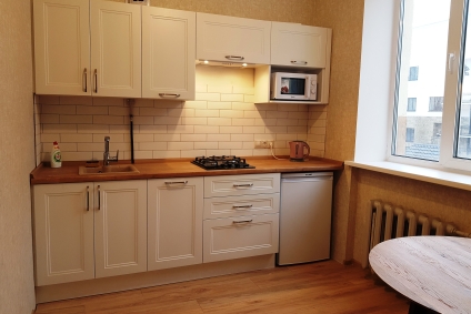 Однокомнатная в центре пл  Якуба Коласа, документы командировочным, новый ремонт