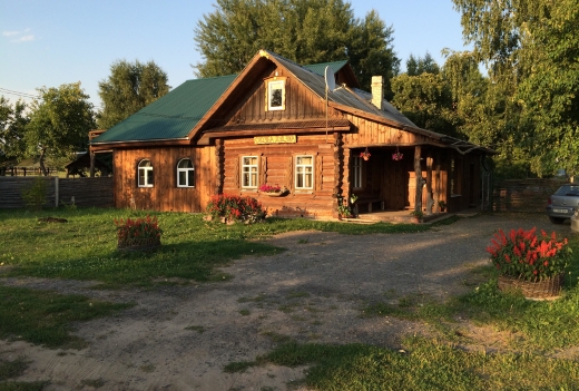 Гостинный Двор