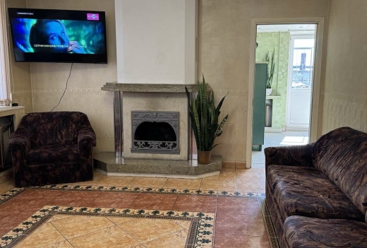 Нововетренная 53