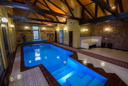 Коттедж на  сутки с бассейном (г. Заславль, ул. Приморская, 45)