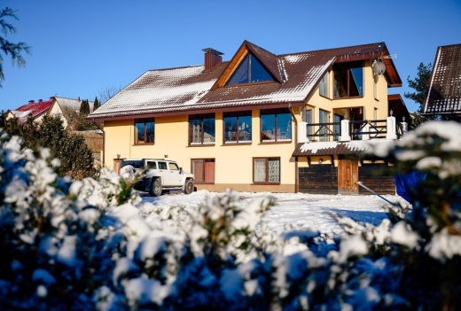 Коттедж на  сутки с бассейном (г. Заславль, ул. Приморская, 45)