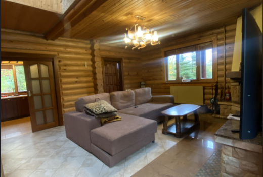 Вилла в деревне Параски