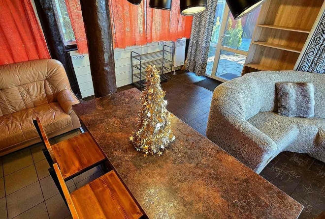 'ДОМ С БАНЕЙ И КОНДИЦИОНЕРОМ (200/120м2)'